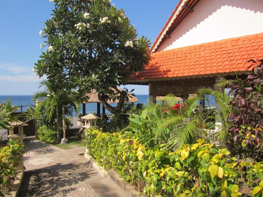 Kembali Beach Bungalows Amed  Exterior photo
